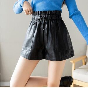 High Waisted Wide Leg Black Faux Leather Shorts for Women Size L